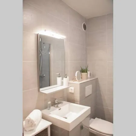 La Pepite D'Annecy - Hyper Centre & Au Calme & Balcon Apartment Exterior photo